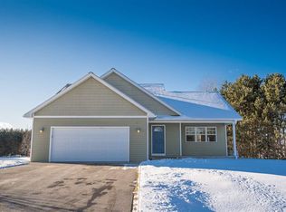 4477 Edgefield Ct, Traverse City, MI 49684