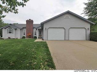 29 Lexington Ln, Highland, IL 62249