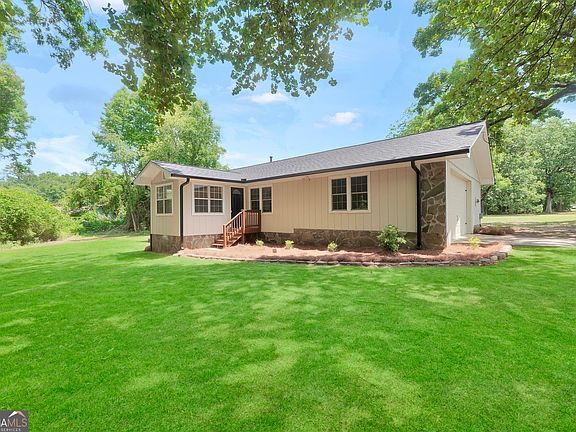 5th image of 1375 McGarity Rd