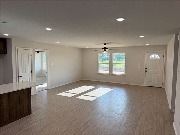 5th image of 180 Altom Rd