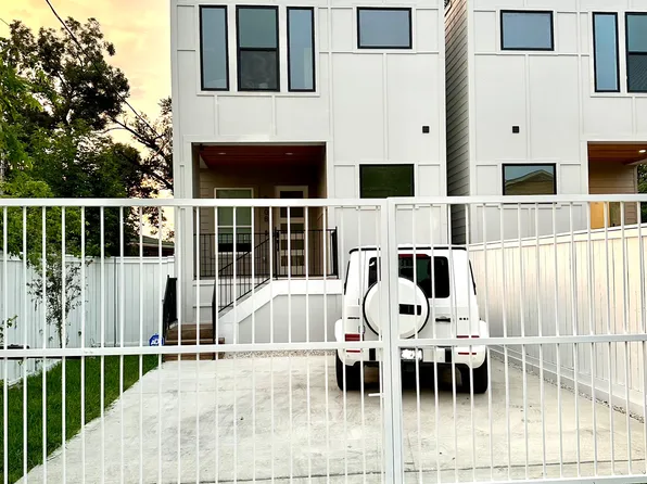 2208 Bleker St, Houston, TX 77026