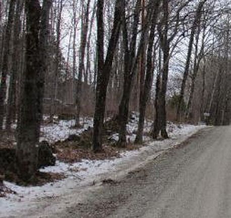 Exterior Neighborhood (street photo)