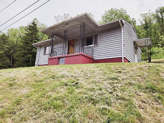 2nd image of 82 Washington Avenue