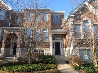 761 Prestwick Ln, Wheeling, IL 60090