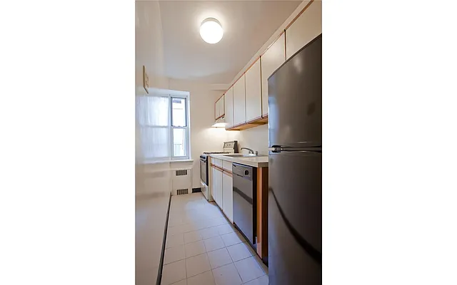 Sold by Douglas Elliman | media 10