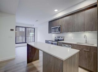 123 W 4th St NE #203, Calgary, AB T2E 8K3