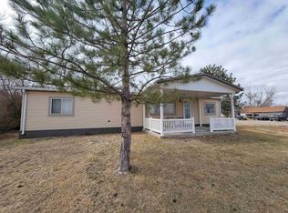 711 Tate St, Hayes Center, NE 69032