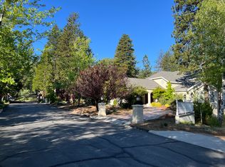 1434 Canterbury Ct, Lake Arrowhead, CA 92352