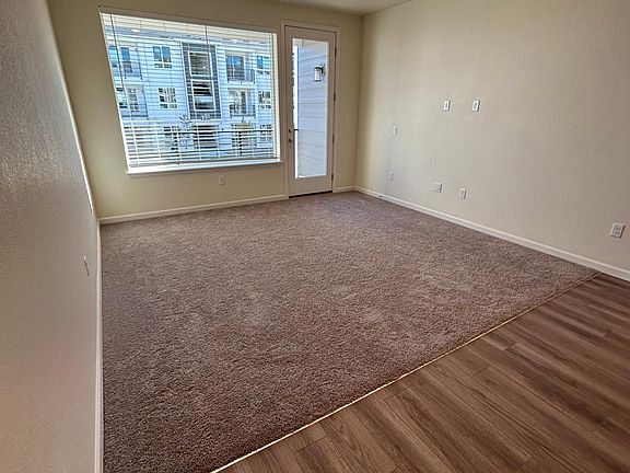 4th image of 6153 N Ceylon St #9208