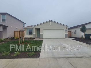 7433 Penfield Dr, Sacramento, CA 95829