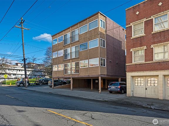 5th image of 403 E Thomas Street #1-9