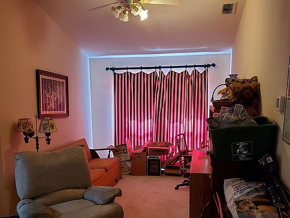 4th image of 809 Golden Pond Ct