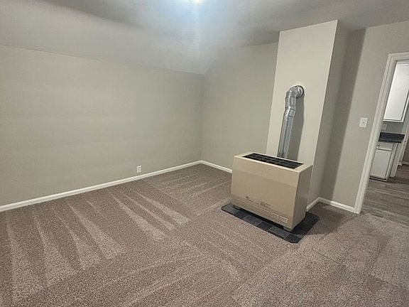 5th image of 815 12th St NW Unit 2