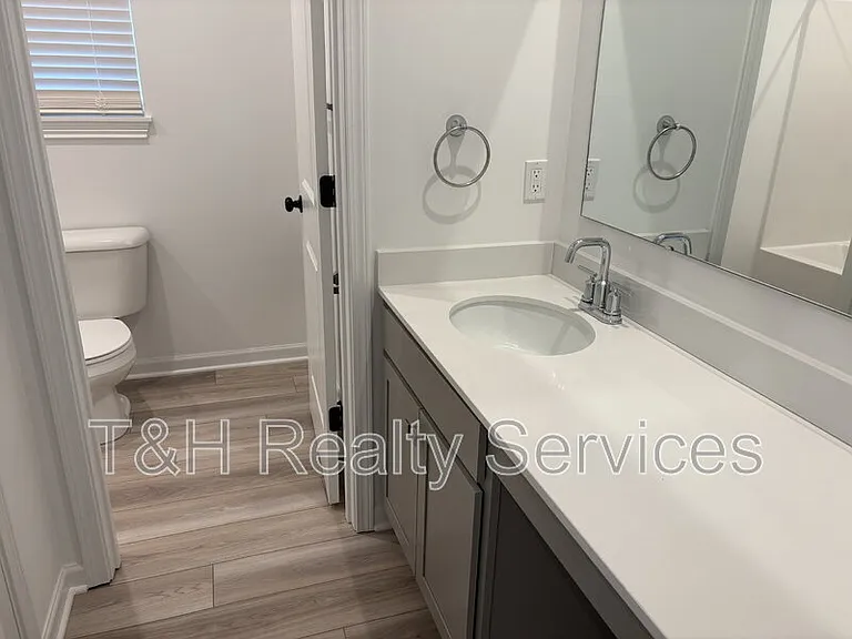 5790 Arcade Blvd — Photo 26