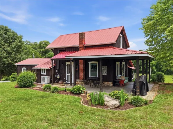 3112 Brethren Church Rd, White Pine, TN 37890