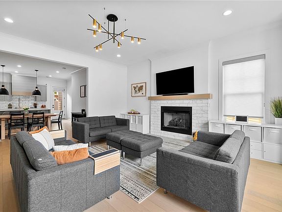 3rd image of 17 Azalea Spring Ct