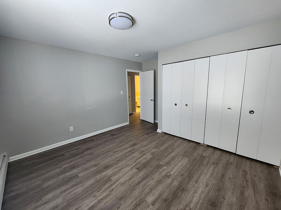 Harvard House Apartments 2200 Berkley Ave Berkley MI Zillow