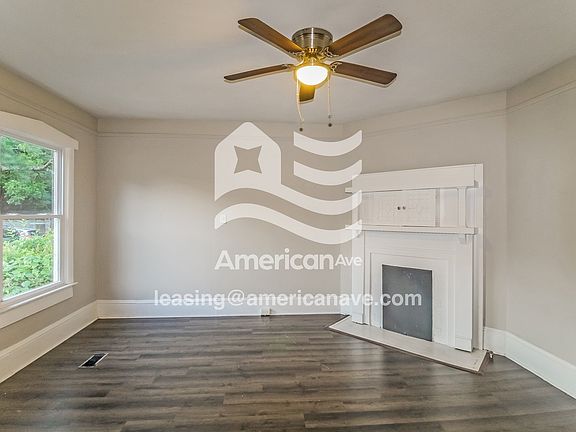 672129_002_living_room_13784293.jpg