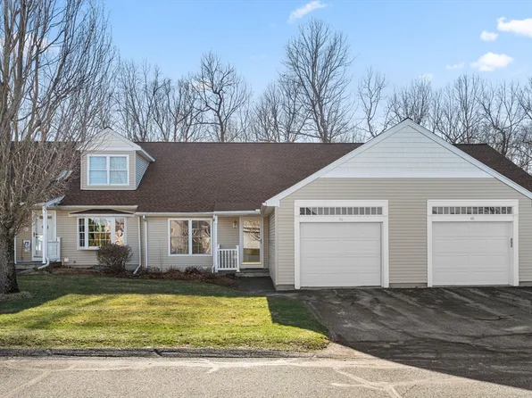 48 Hillside Village Dr #48, West Boylston, MA 01583