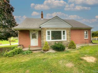 9015 Argentine Rd, Linden, MI 48451