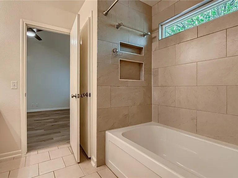 102 Osage Ct — Photo 21