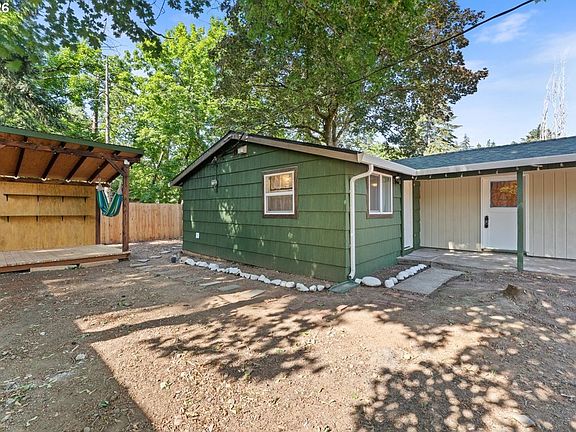3rd image of 11126 SE Boise St