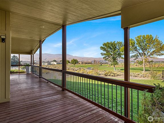 5th image of 851 Desert Aire Drive SW