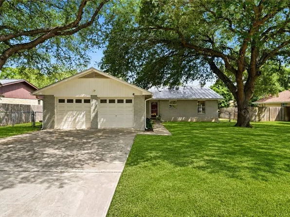 938 Lazy Trl, New Braunfels, TX 78130
