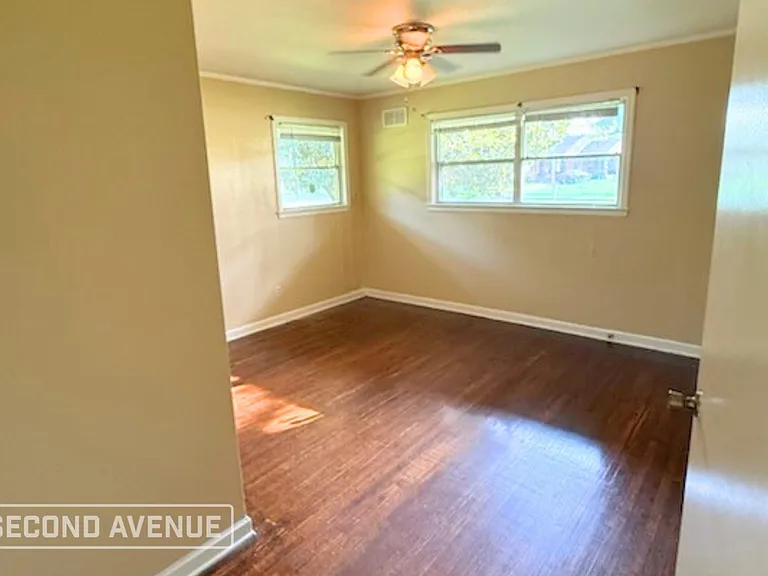 4056 Hermitage Dr — Photo 7