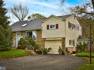 46 Northview Dr, Glenside, PA 19038