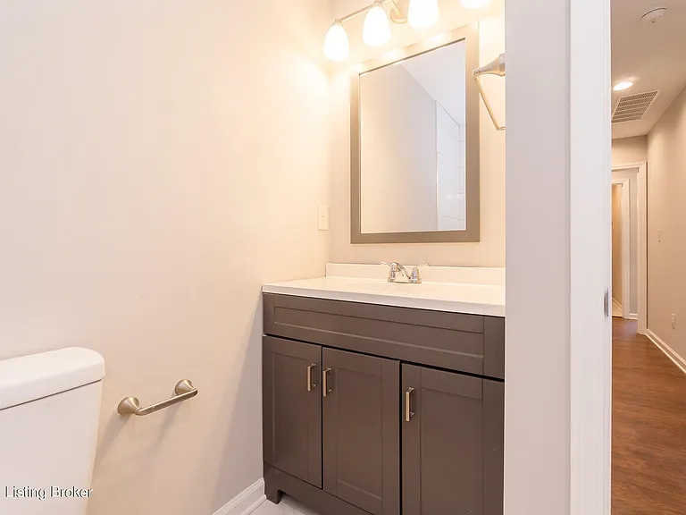 11502 Bellewood Garden Ct — Photo 44