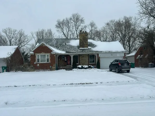 18059 Collinson Ave, Eastpointe, MI 48021