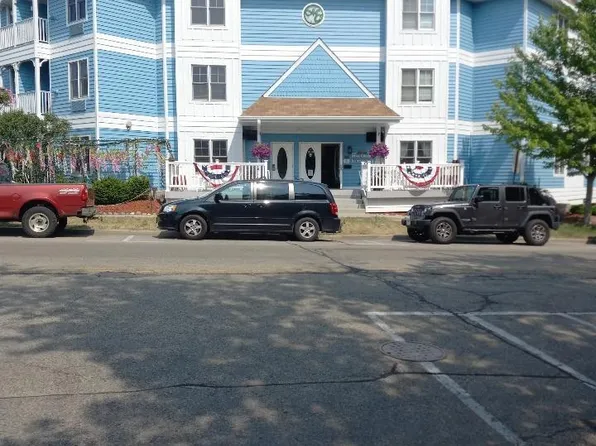 123 Center STREET #108, Lake Geneva, WI 53147