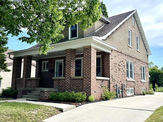 1st image of 210 Church STREET