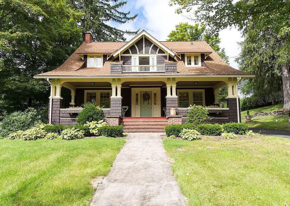 1st image of 13 Lake St