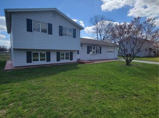 47 Crimson Bramble Rd, Rochester, NY 14623