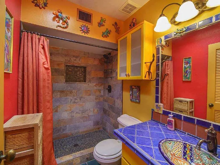 103 W Calle Del Ano #103 — Photo 2