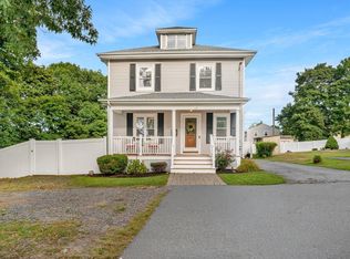 17 Nowell St, Saugus, MA 01906