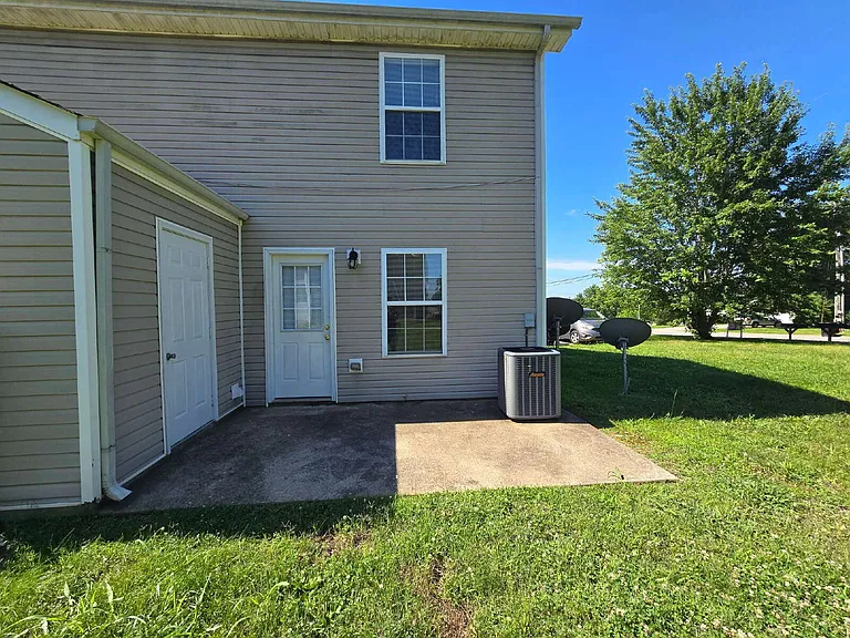 253-1A Executive Ave — Photo 13