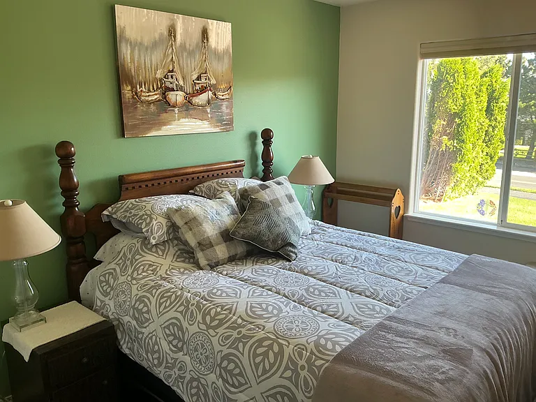 811 Canyon Park Ave — Photo 15