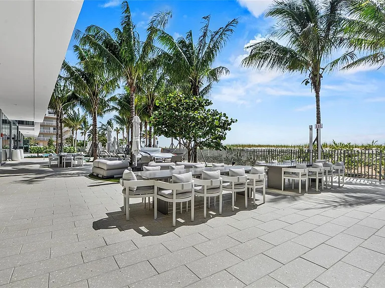 900 N Ocean Blvd #LPH05 — Photo 36