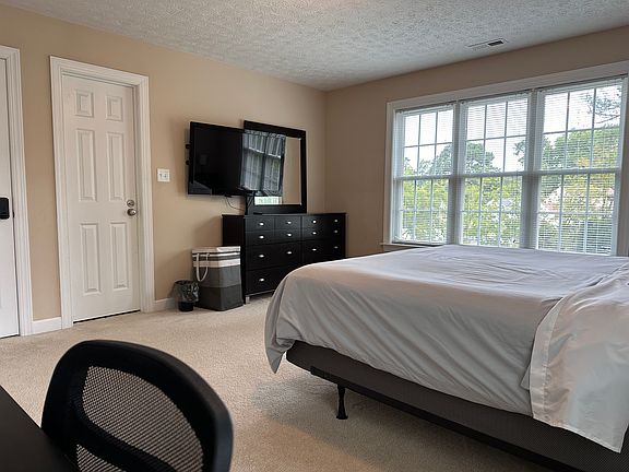 Private Room 3 (Fully Furnished)