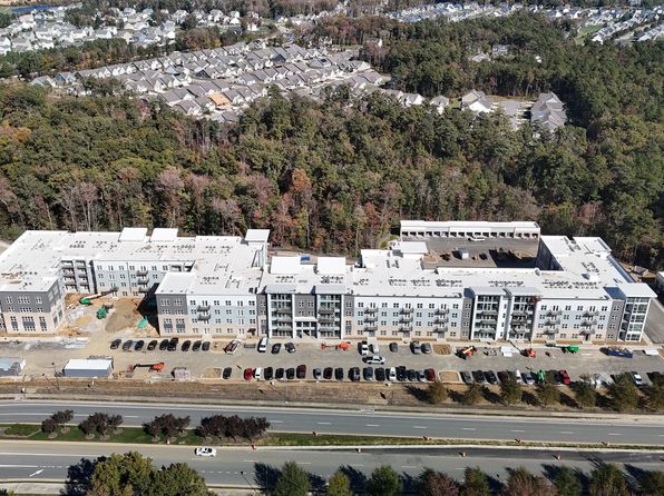 1350 Meadowville Technology Pkwy #451