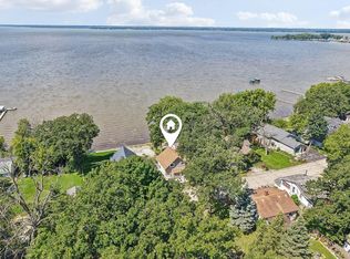 N1049 Vinnie Ha Ha Rd, Fort Atkinson, WI 53538
