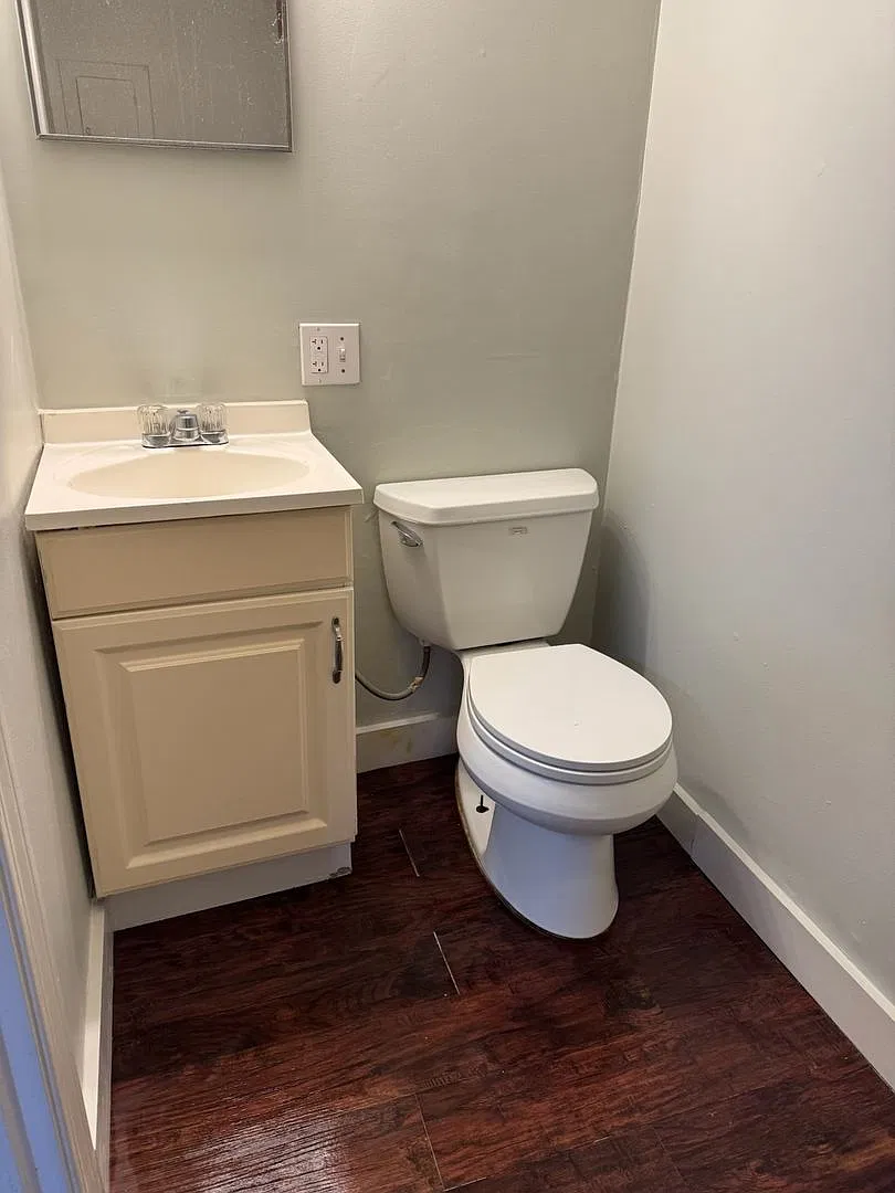 2 Bedroom, 1.5 Bathroom Apartment for Rent — Photo 1