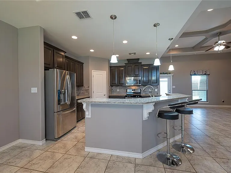 7205 Lake Placid Dr — Photo 4