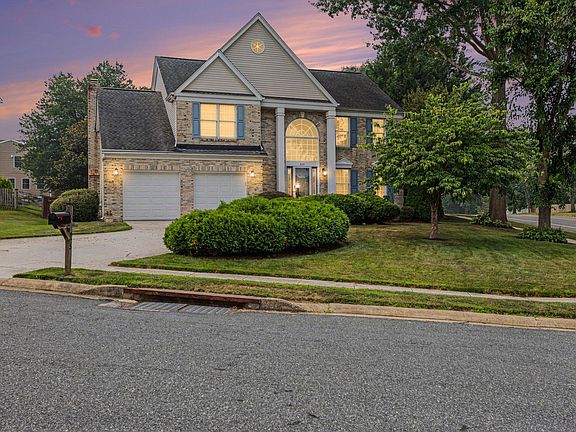 2nd image of 825 Delray Dr