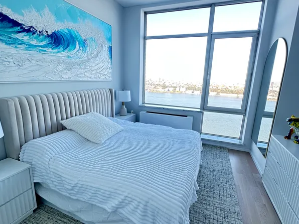 635 West 42nd Street image 4 of 30