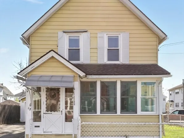 12 Duke St, Ludlow, MA 01056
