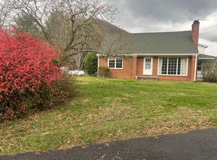 1028 Rockbridge Rd, Glasgow, VA 24555